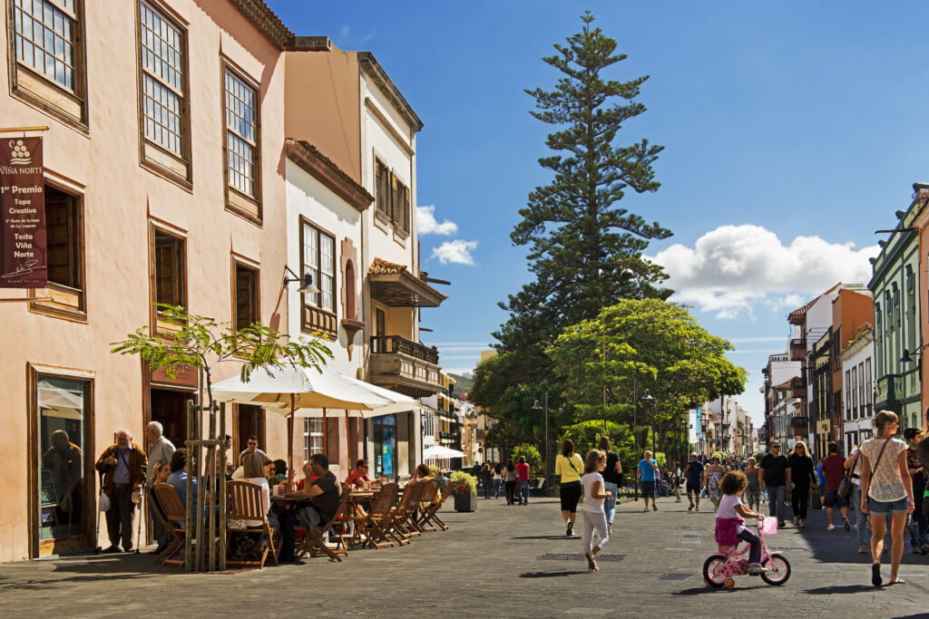 Tenerife is a classic destination for family tourism. If your plans include getting to know the most genuine island off the conventional tourist circuit, San Cristóbal de La Laguna will not disappoint with its slow, sustainable and accessible approach.